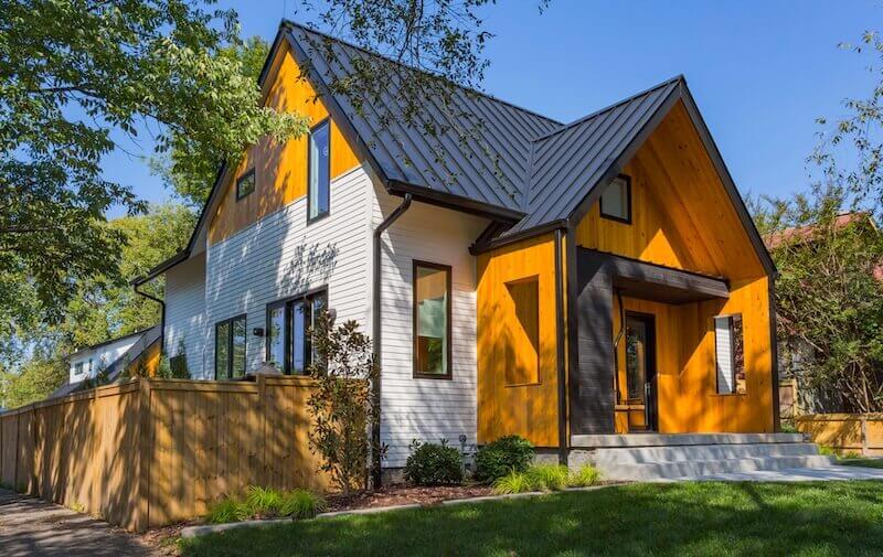 2019 Preservation Award – New Infill – Metropolitan Historic Commission – Custom modern home and modern garage apartment or DADU located in Nashville.